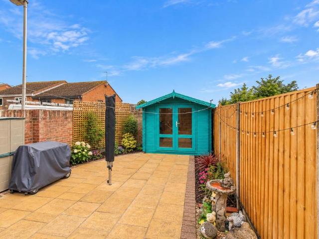Bungalow for sale in Westbrook, Acol