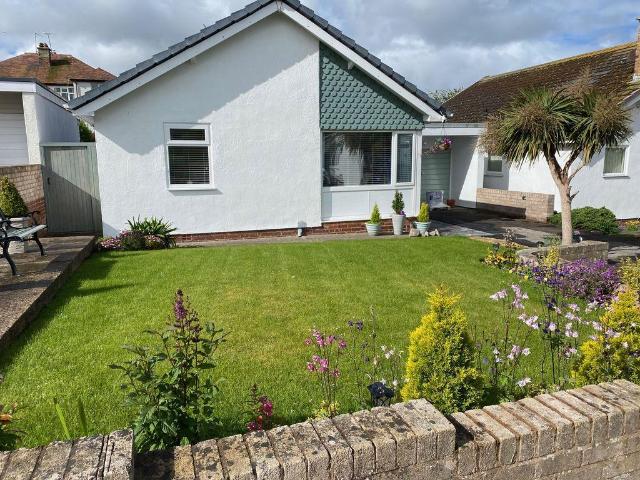 Bungalow for sale in Colwyn Bay, Wales