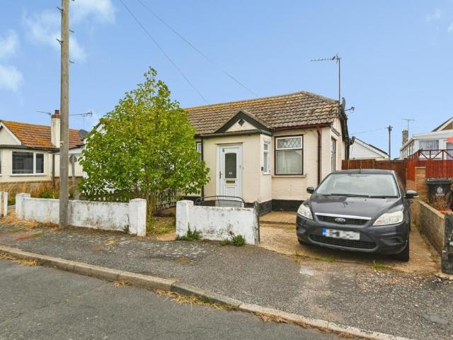 Bungalow for sale in Dale Hill, Essex