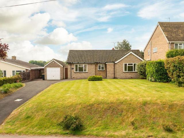 Bungalow for sale in Bedford