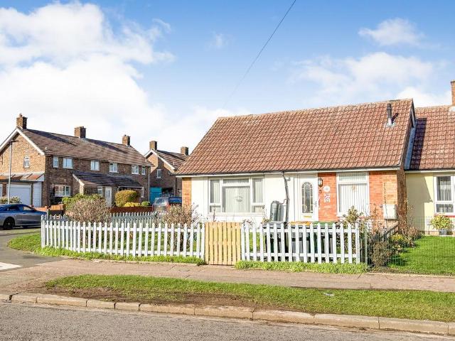 Bungalow for sale in Bedford