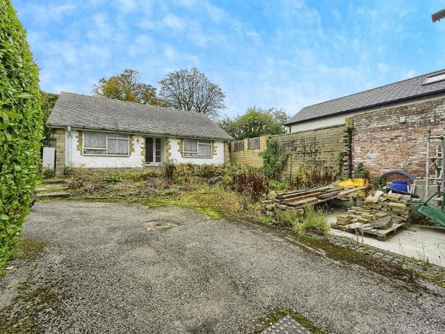 Bungalow for sale in Marsh, Lindley