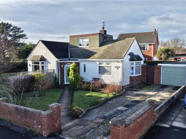 Bungalow for sale in Meols