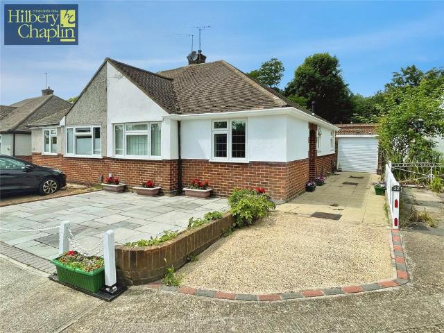 Bungalow for sale in Gidea Park, Greater London