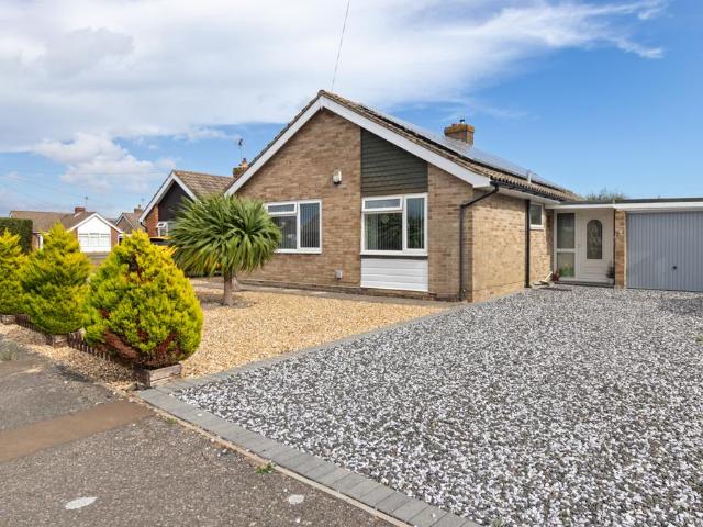 Bungalow for sale in Rose Green, Clapham