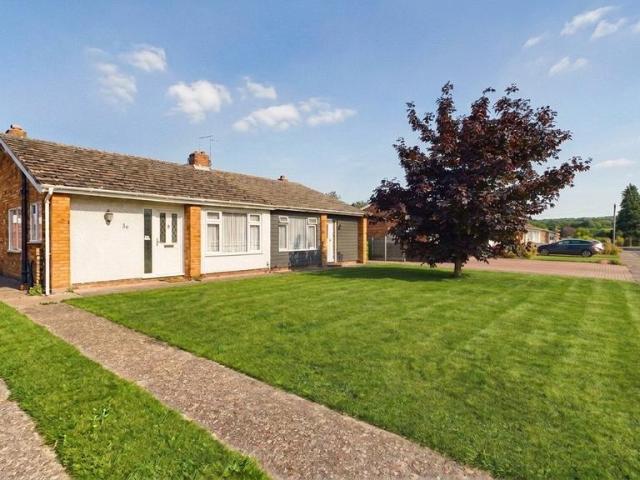 Bungalow for sale in White Colne, Chipping Hill