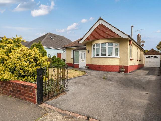 Bungalow for sale in Fishersgate, West Sussex
