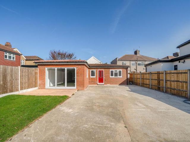 Bungalow for sale in Blackfen, Greater London