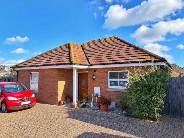 Bungalow for sale in Ferring, Arun
