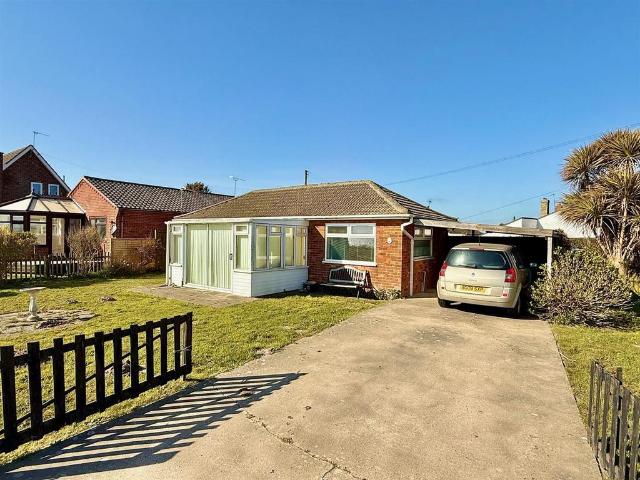 Bungalow for sale in Stokesby, Norfolk