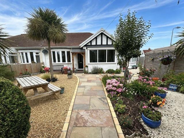 Bungalow for sale in Conwy, Wales