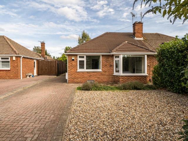 Bungalow for sale in Wotton, Gloucester