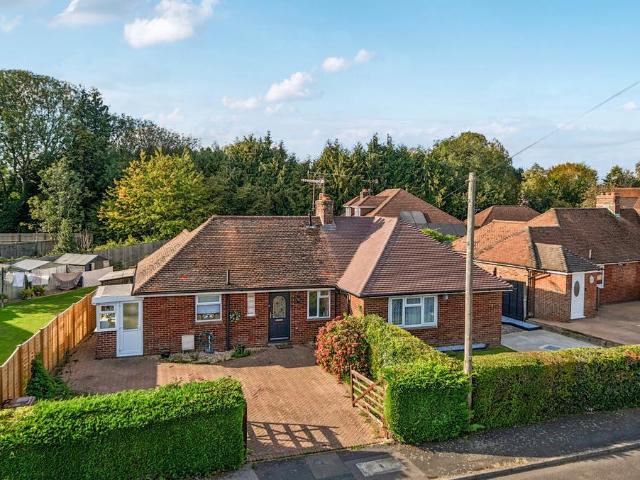 Bungalow for sale in Goatacre, East Hampshire