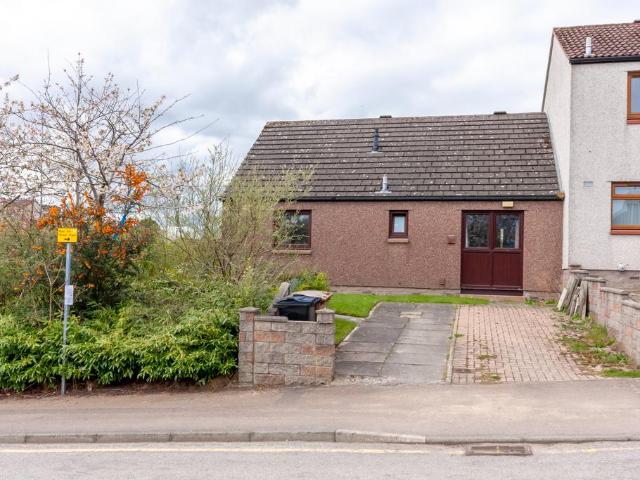 Bungalow for sale in Aberdeen, Kaimhill