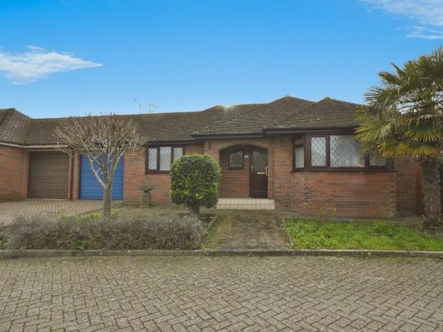 Bungalow for sale in Millmead, Acol
