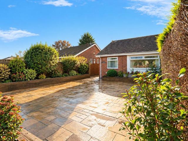 Bungalow for sale in Palmerstown, Barry