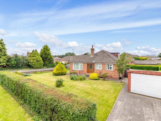 Bungalow for sale in Killinghall, North Yorkshire