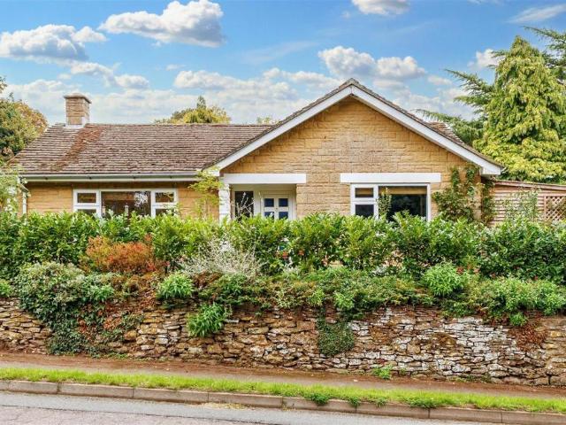 Bungalow for sale in Evershot, Oxfordshire