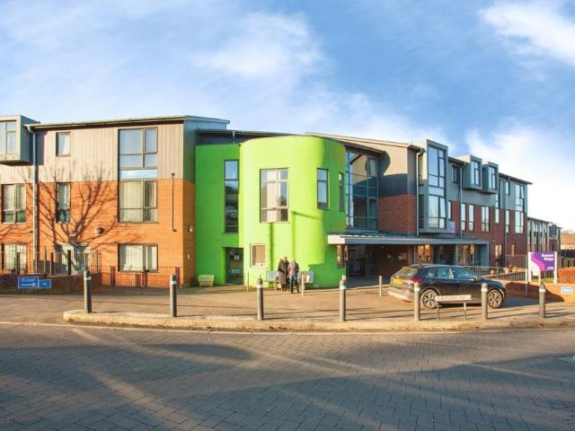 Flat for sale in Wincobank, South Yorkshire