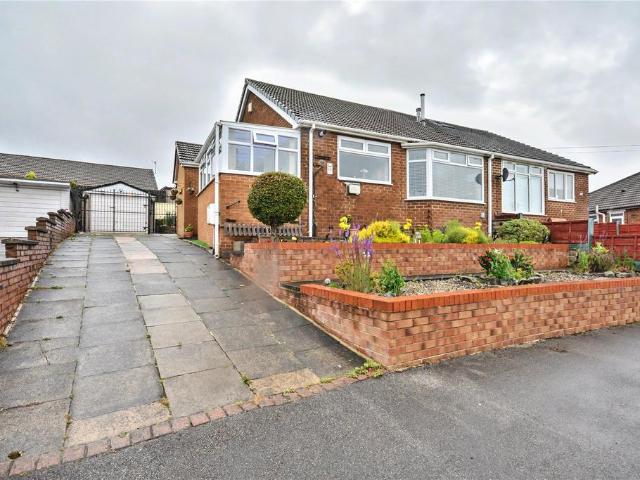 Bungalow for sale in West Yorkshire