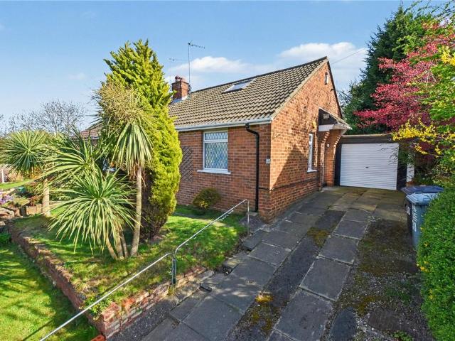Bungalow for sale in Churwell, West Yorkshire