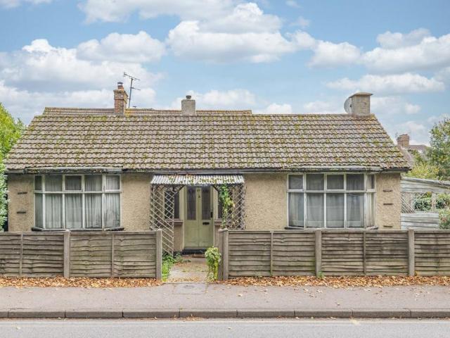 Bungalow for sale in Harbledown, Canterbury