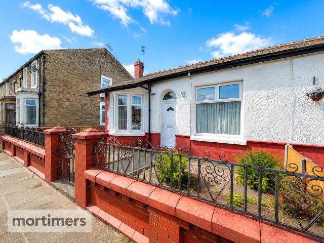 Bungalow for sale in Milnshaw, Backburn