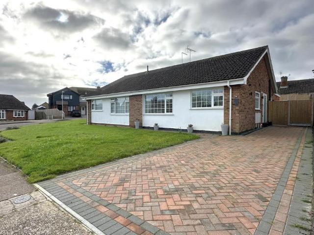 Bungalow for sale in Upper Deal, Ash