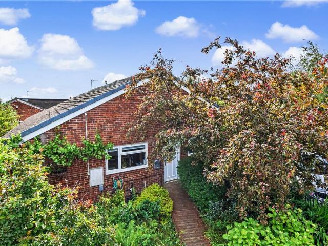 Bungalow for sale in Pudsey, West Yorkshire