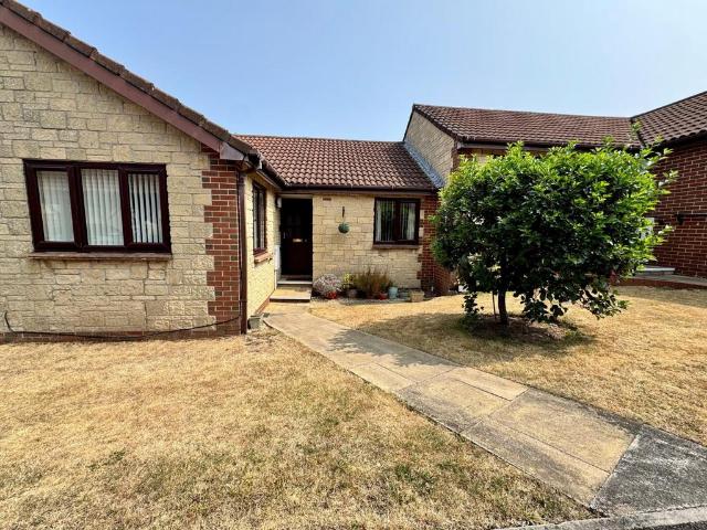 Bungalow for sale in Nailsea, North Somerset
