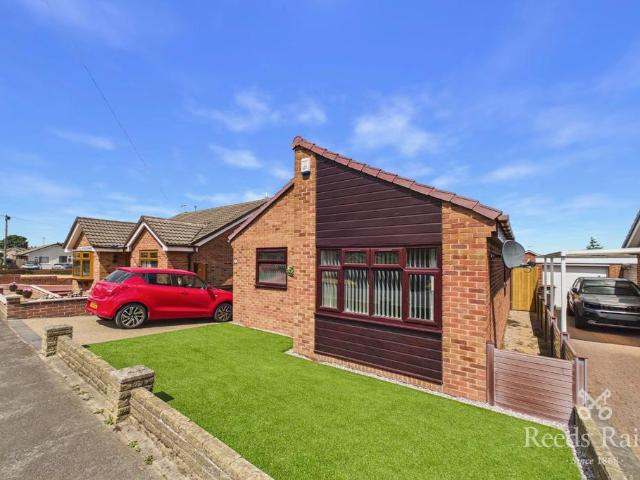 Bungalow for sale in Bramley, South Yorkshire