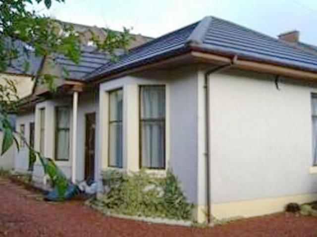 Bungalow for sale in Wishaw, Pather Bungalow for sale in Wishaw, Pather