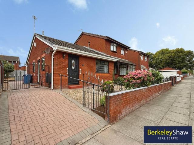 Bungalow for sale in Calderstones