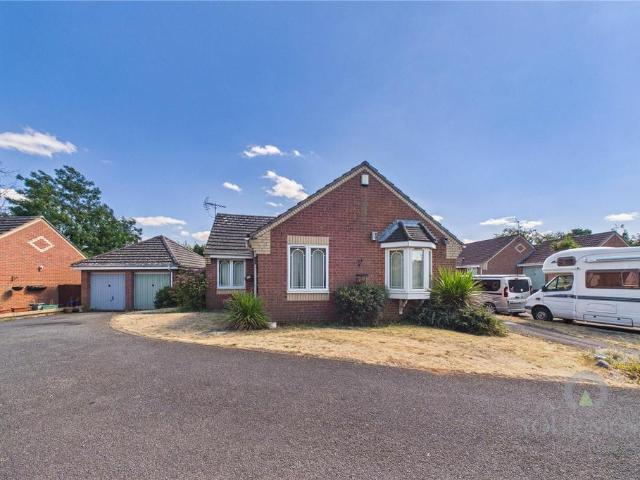 Bungalow for sale in Great Billing, Little Billing