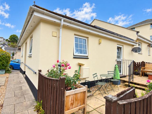 Bungalow for sale in Weir Quay, Devon