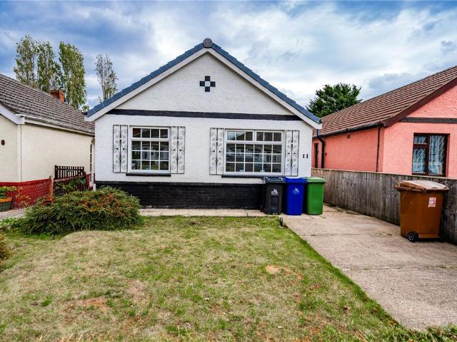 Bungalow for sale in Scartho, North East Lincolnshire