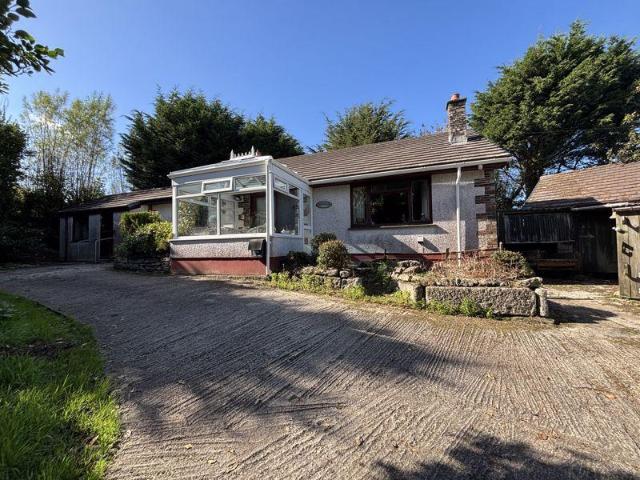 Bungalow for sale in Luxulyan, Cornwall