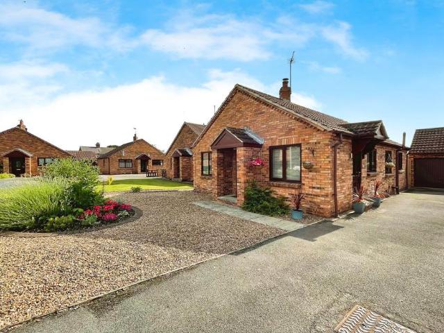 Bungalow for sale in Osgodby, Barlby