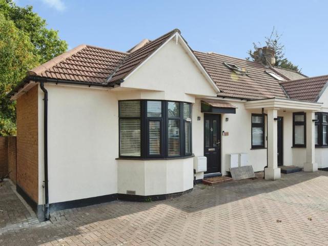 Bungalow for sale in Little Heath, Greater London