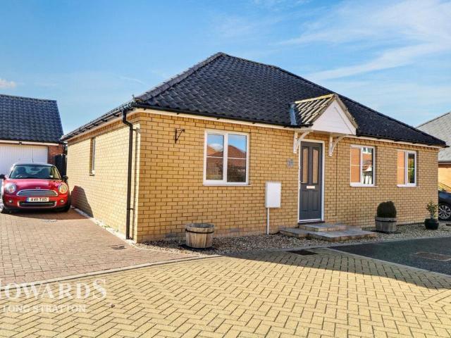 Bungalow for sale in Redenhall with Harleston, Burgh St Peter