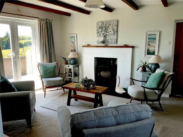 Bungalow for sale in Llithfaen, Wales