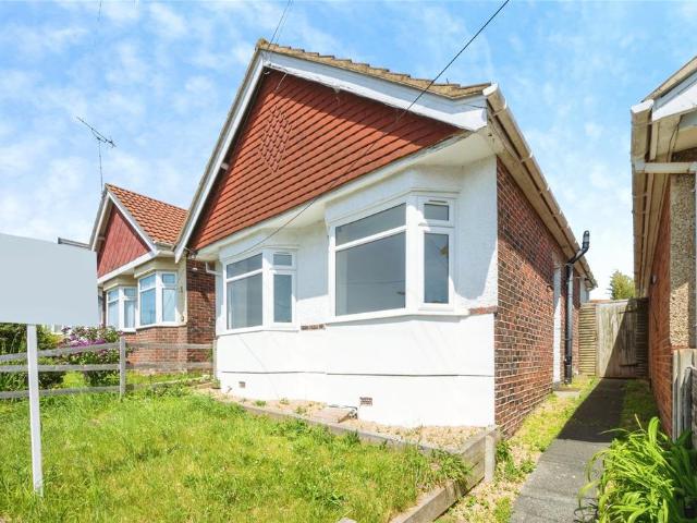Bungalow for sale in Townhill Park, City Of Southampton