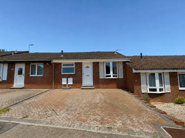 Bungalow for sale in Highworth, Swindon