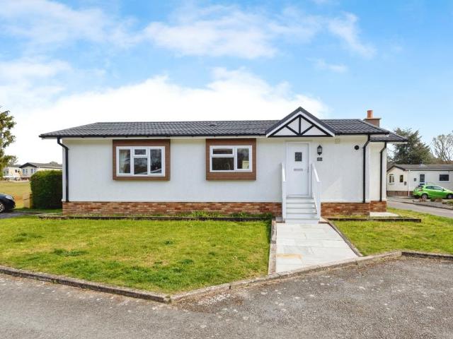 Bungalow for sale in Fole, Surrey