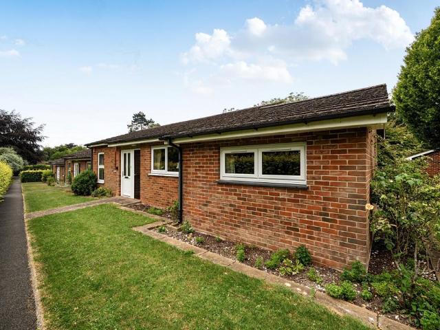 Bungalow for sale in Kings Worthy, Hampshire