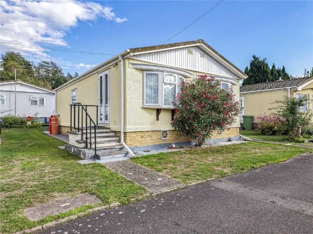 Bungalow for sale in Upchurch, Oad Street