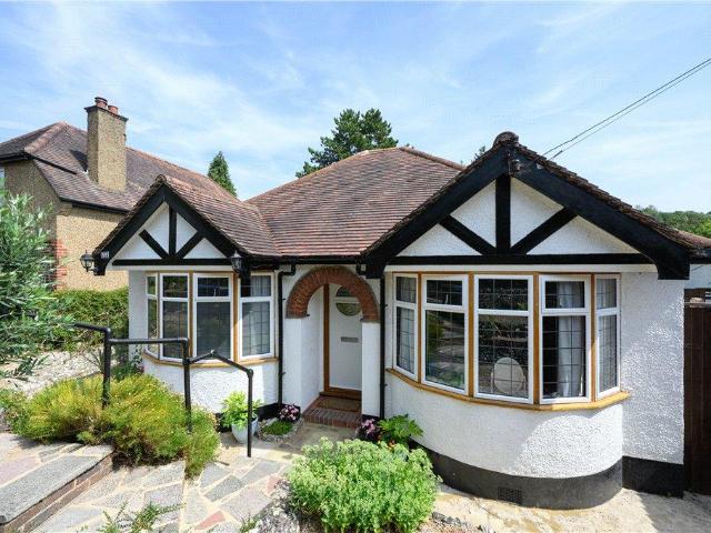 Bungalow for sale in London Borough of Croydon, Kenley