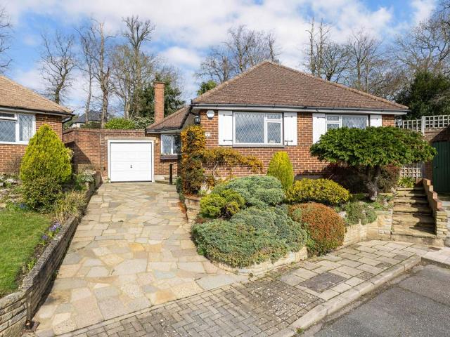Bungalow for sale in Little Stanmore, Greater London