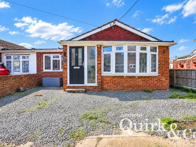 Bungalow for sale in Leigh Beck, Essex