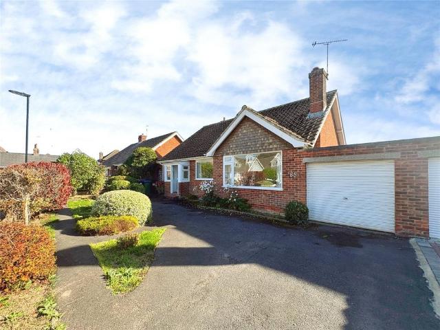 Bungalow for sale in Angmering, Arun